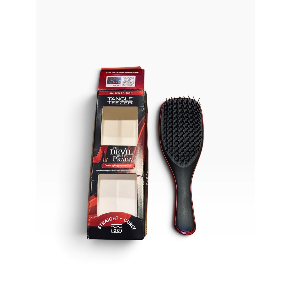 Tangle Teezer x The Devil Wears Prada Limited Edition Detangling Brush Red